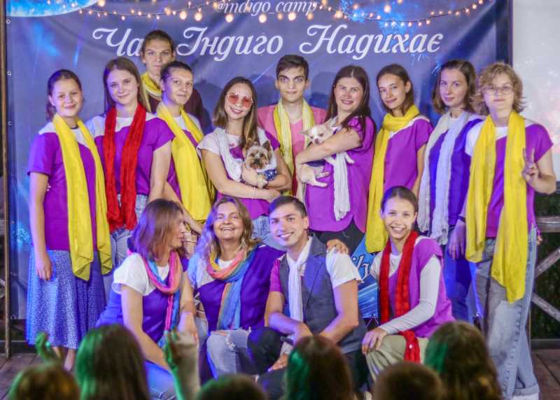 Живе і яскраве літо