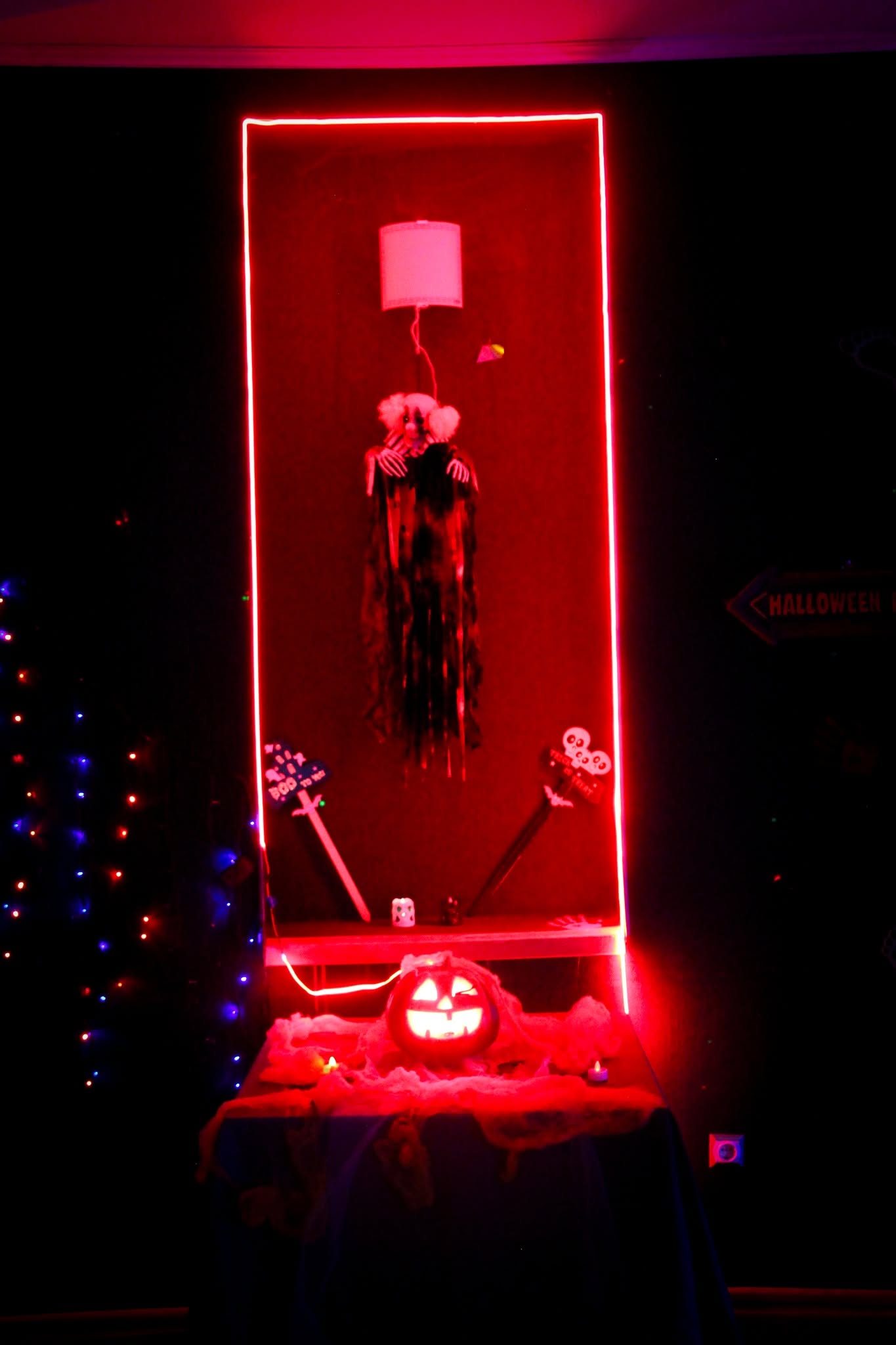 Світлова інсталяція Halloween Party